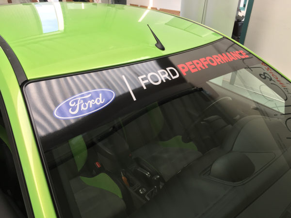 Ford Focus RS mk2 fascia parasole adesiva personalizzata Ford Performance