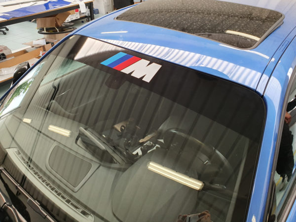 BMW serie 1 fascia parasole adesiva personalizzata M Sport